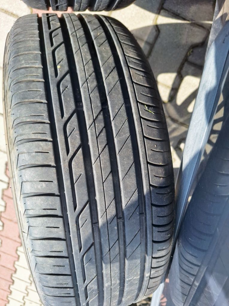 Qashqai 215/60R17