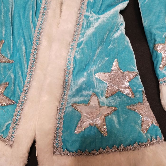 Пальто женское новогоднее