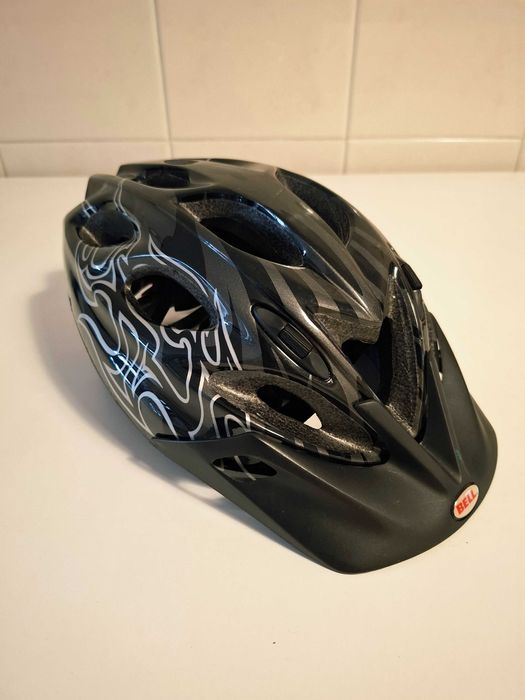Capacete bicicleta p/ criança BELL STRYKER