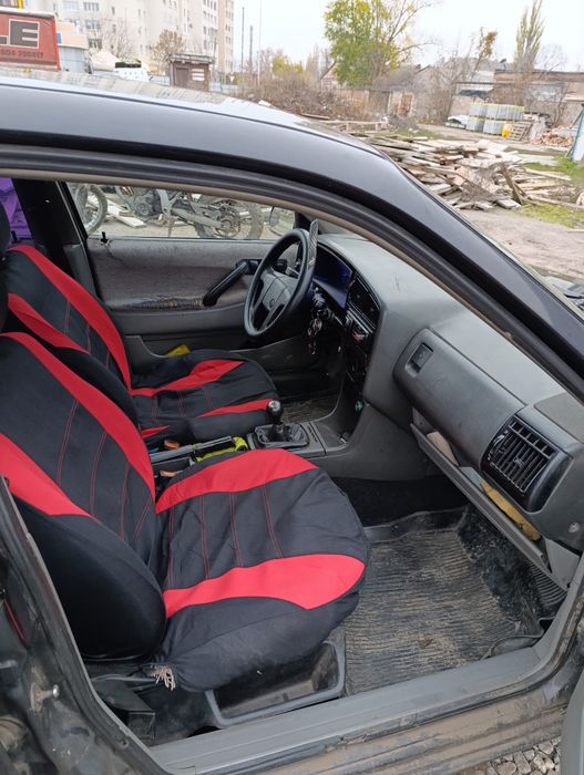 Volkswagen Passat b3 1.8 газ