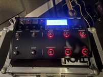 Tc helicon Voice Live 2  + case