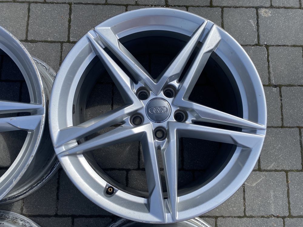 4× Felgi aluminiowe Audi A4 A5 A6 Skoda VW Golf 8" x 18" 5x112 ET 40