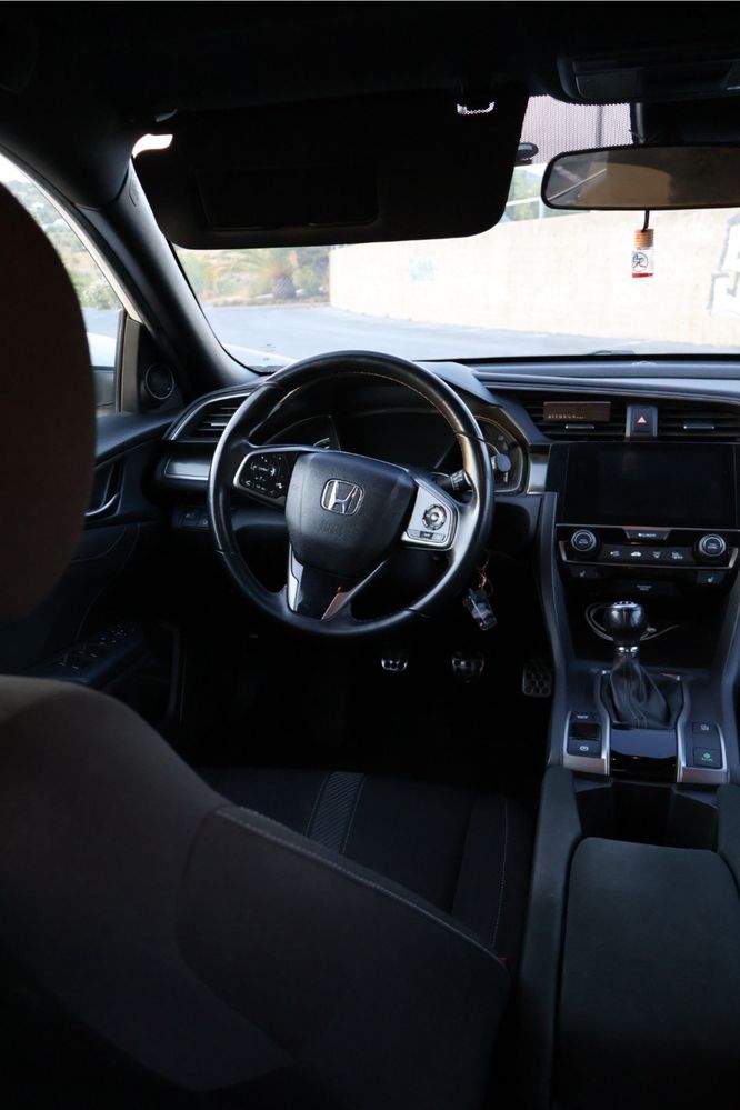 Honda Civic 1.0 Elegance Navi 2019