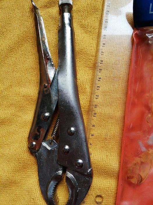 Obcęgi  - kleszcze -