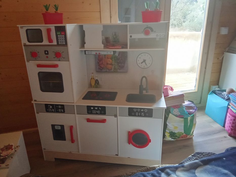 Cozinha em madeira criança