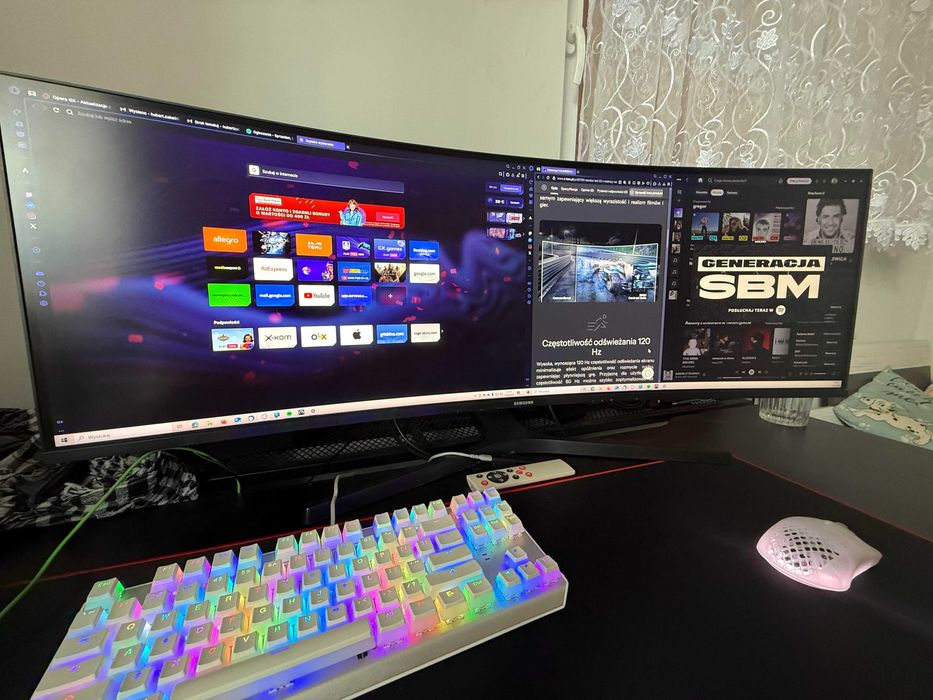 Monitor Samsung C43J89x 120Hz 43cale