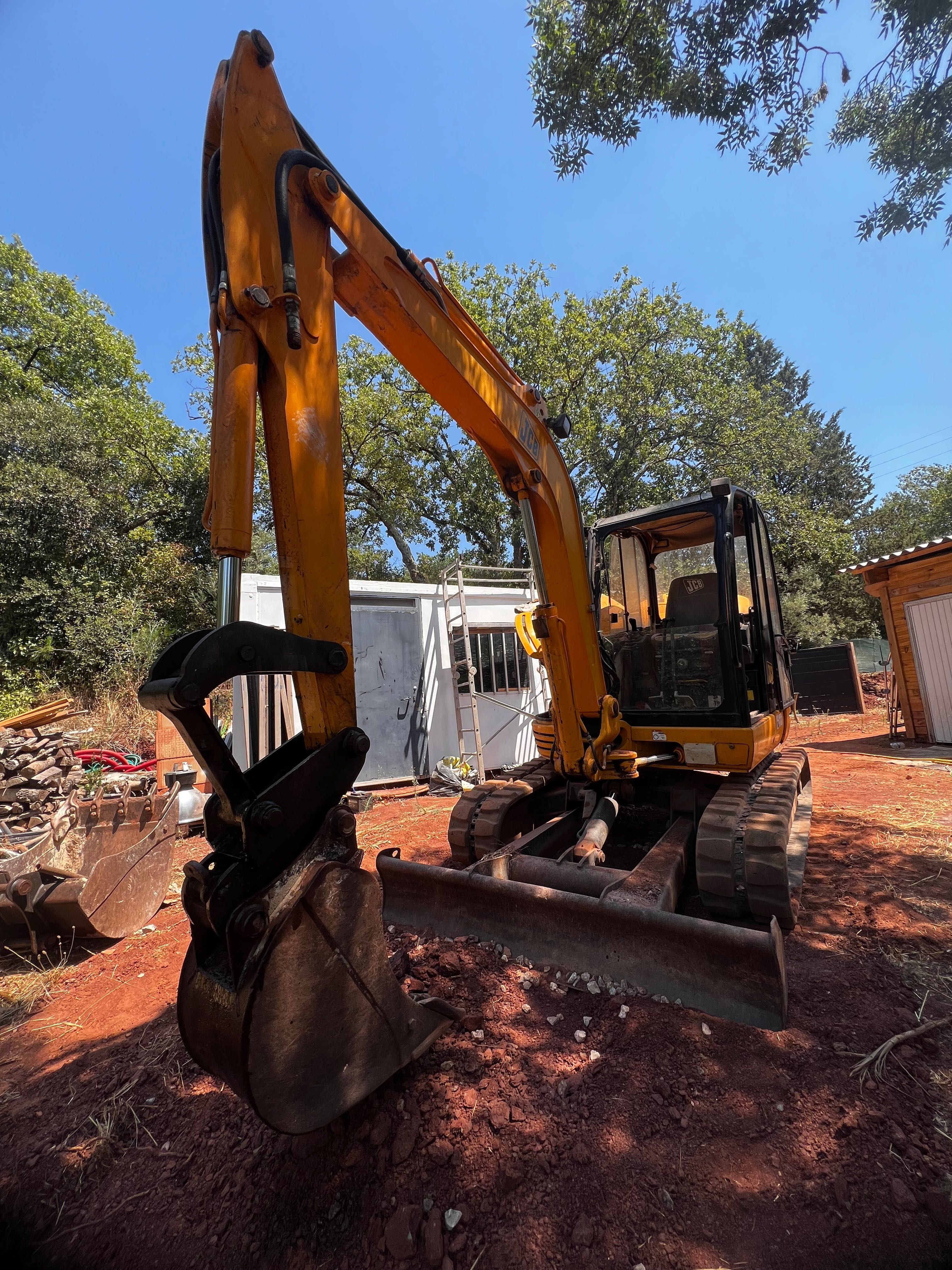 Giratória JCB 8060 6T