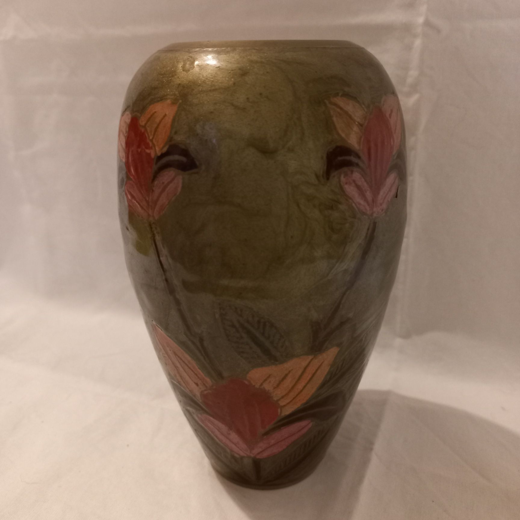 Jarra cobre com flores pintadas a mão e envernizada