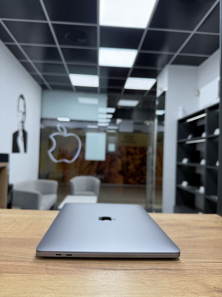 Macbook Pro 2020 (M1/16gb /1000 ssd) Гарантія/ 89718SV