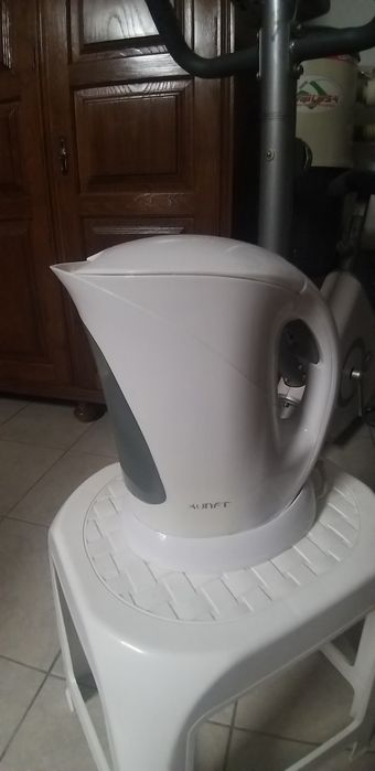 Jarro eletrico água quente