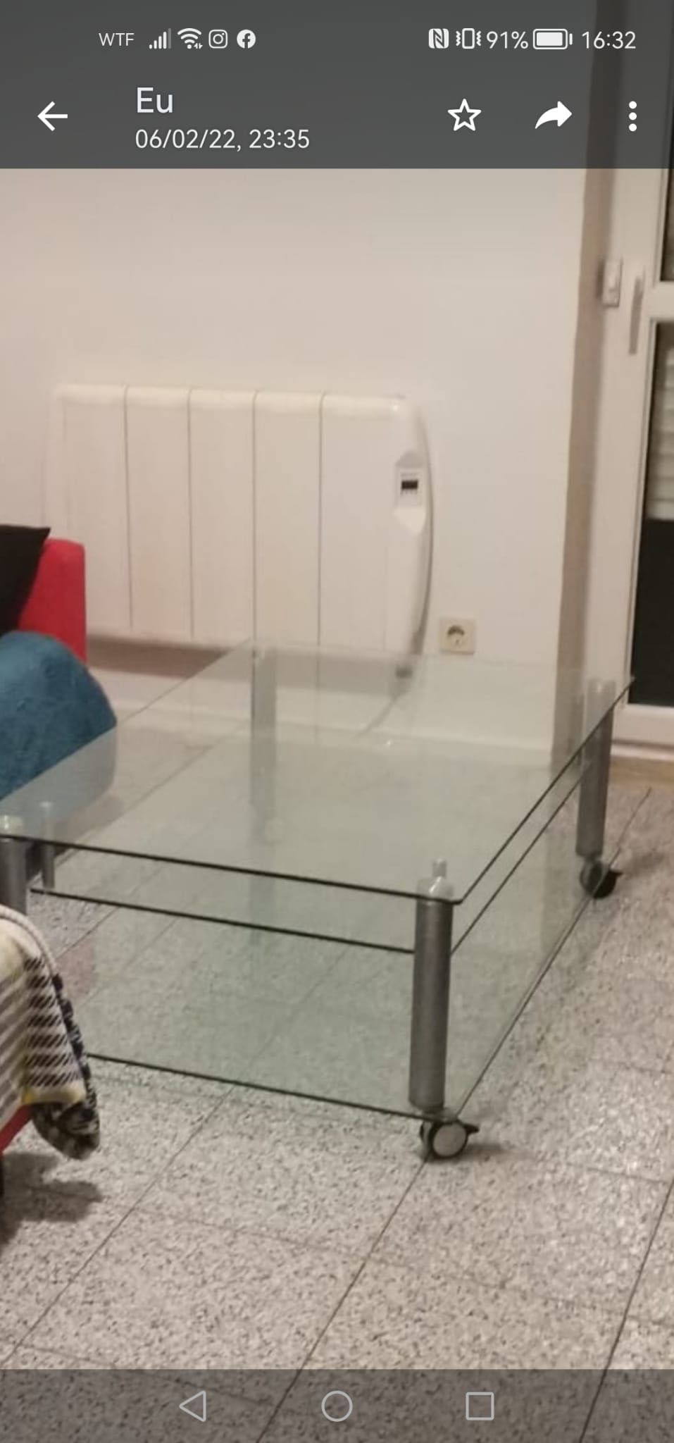 Mesa de centro em vidro