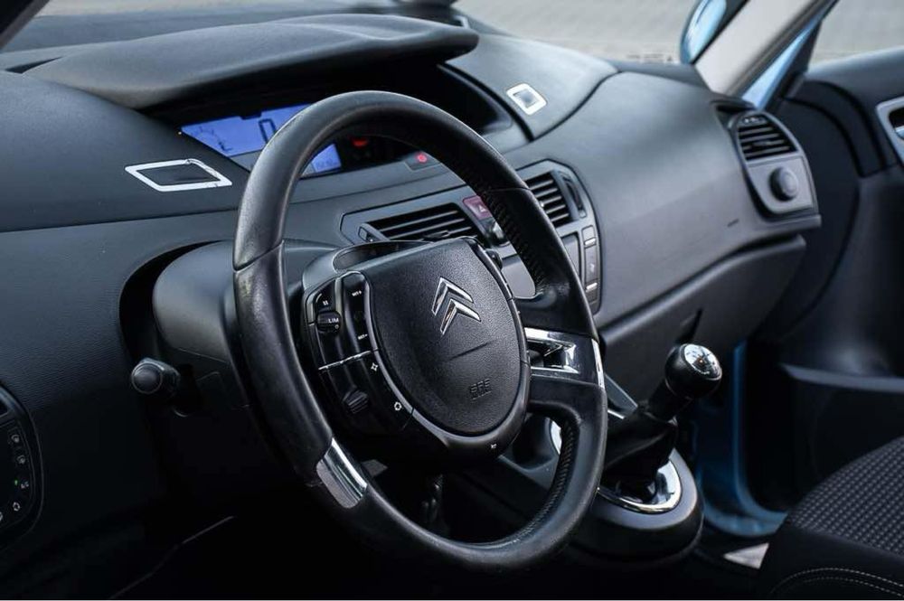 Citroen C4 picasso 1.8 benzyna .