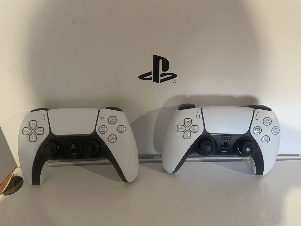 PlayStation 5 (PS5) Disc Edition. Повний комплект. Стан відмінний.