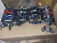 Kolekcja 17 modeli motocykli Triuph 1:18