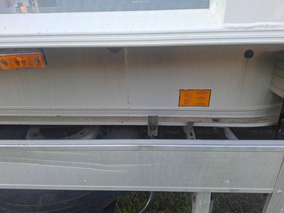 Зерновоз Benalu напівпричіп