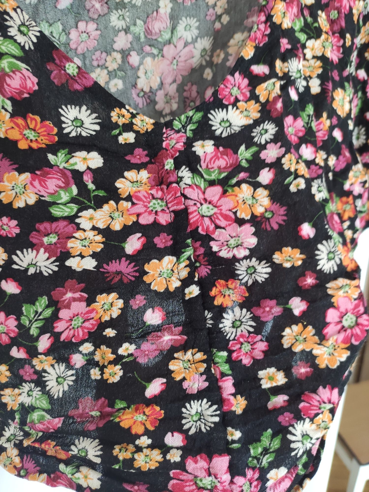 Croptop top ze ściągaczami sznurki XS cropp