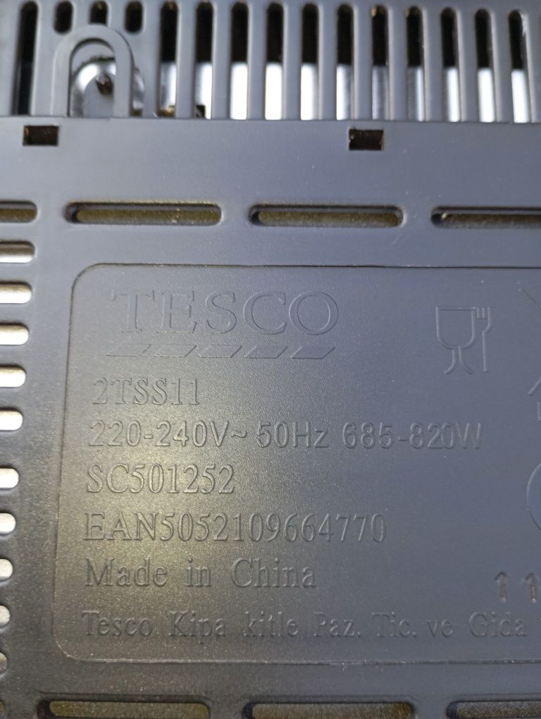 Toster opiekacz TESCO 2TSS11 na grzanki
SC501252 stalowy na wyskakując