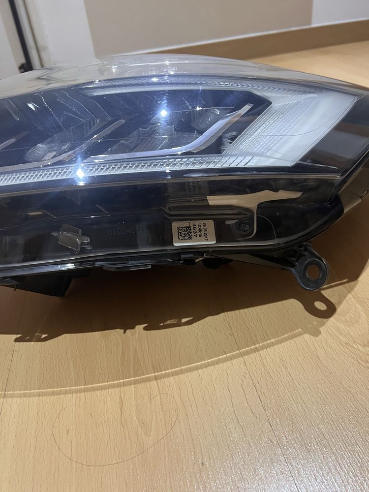 Farol Led Pure Vision, esquerdo Clio GTLine (2017)
