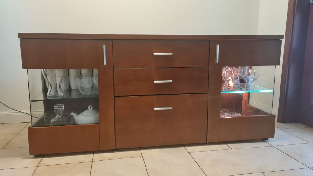 Zestaw komoda + witryna " Bydgoska Fabryka Mebli"