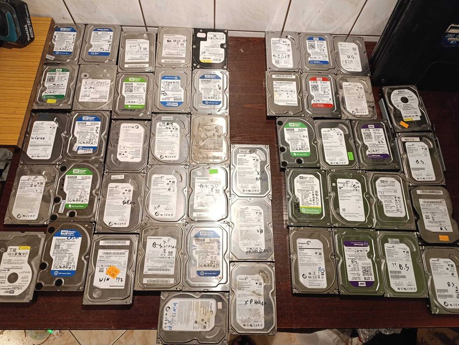 Kolekcja Dysków HDD 3.5 cala z SYSTEMAMI do PC
