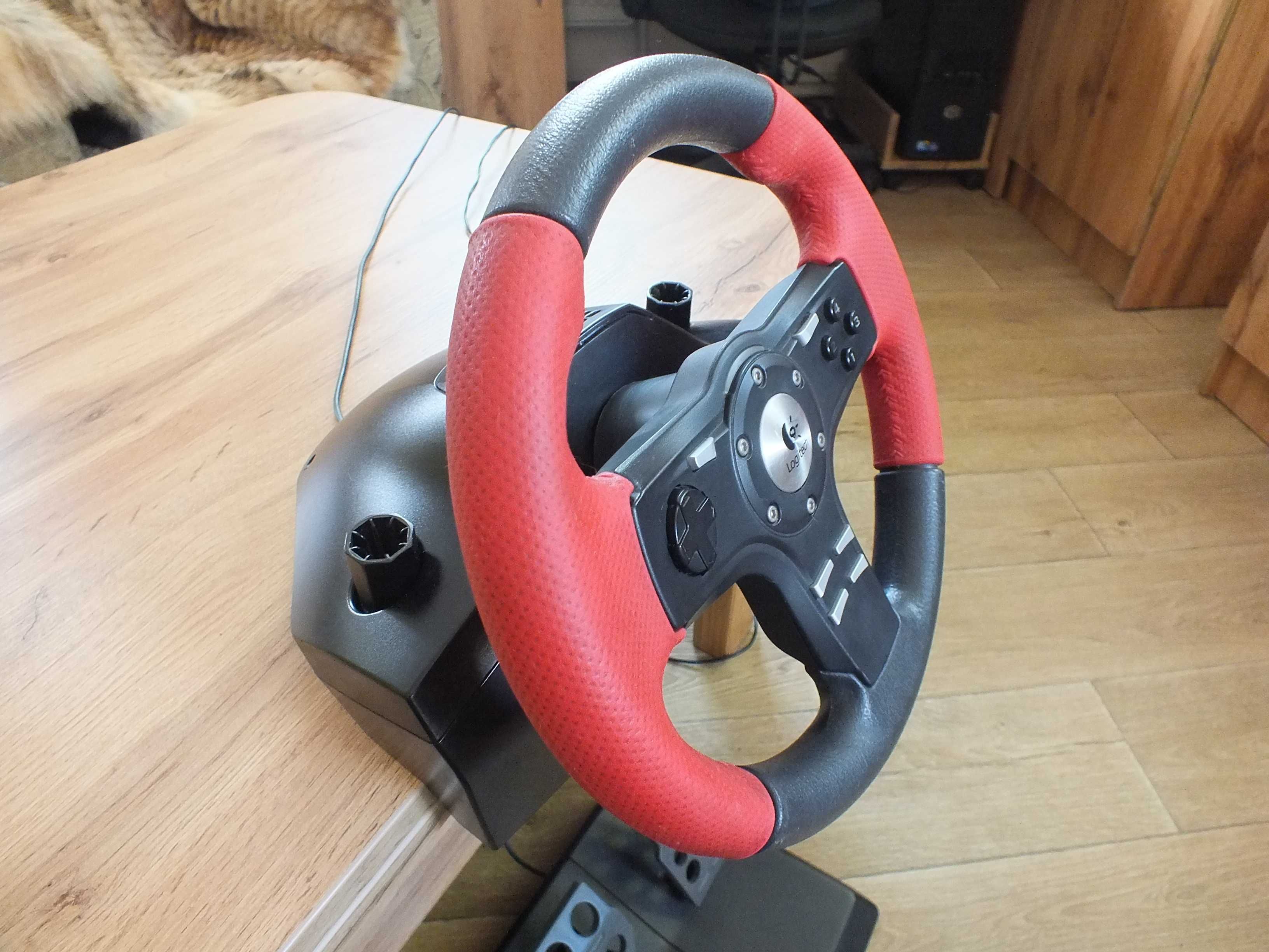 Ігрове кермо Logitech Formula Force