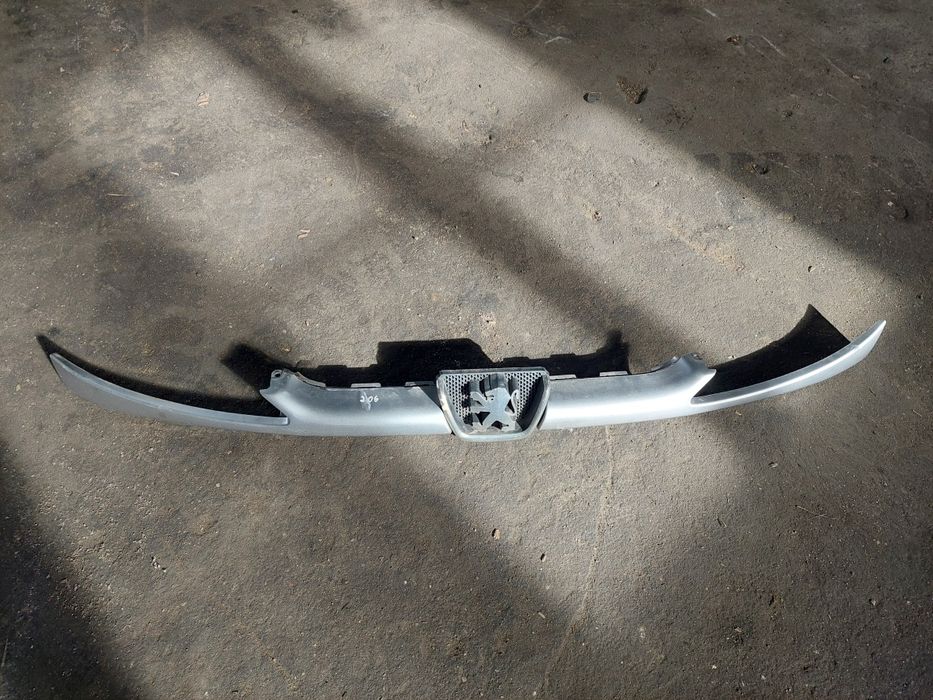 Grelha peugeot 206