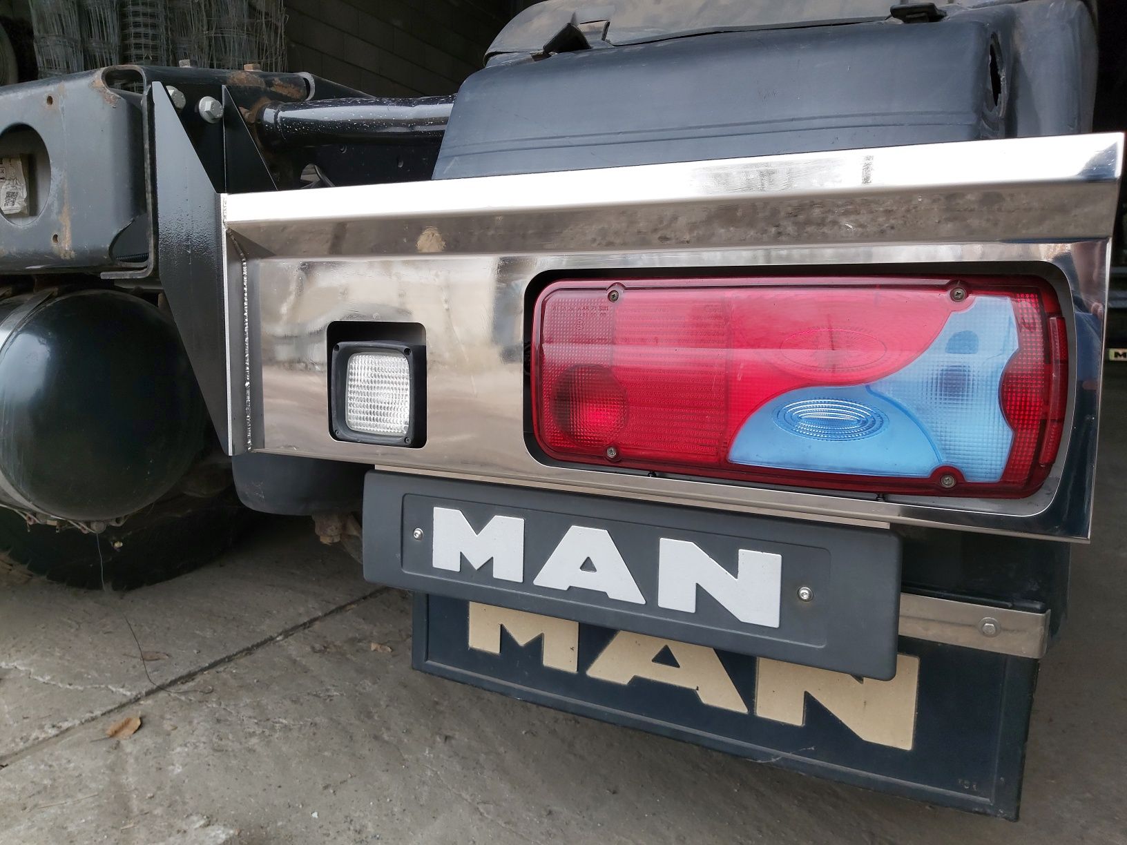 Бампер - Light Bar MAN TGA/TGS/ TGX