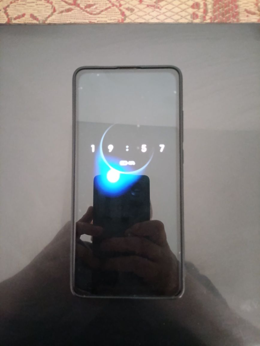 Продам Xiaomi mi 9t pro 6/64