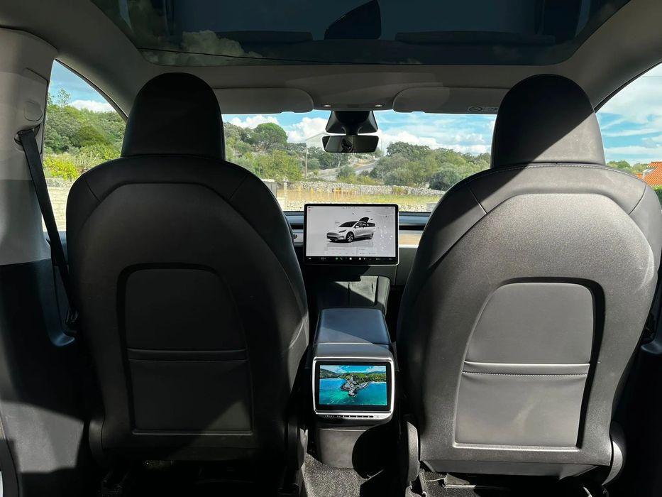 Tesla Model Y Long Range Dual Motor AWD