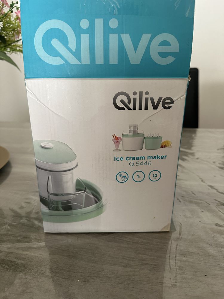 Máquina de fazer gelados