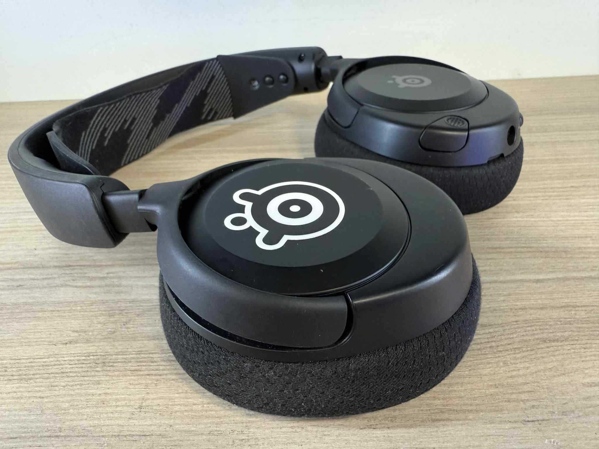 Słuchawki wokółuszne przewodowe komputerowe SteelSeries Arctis Nova 1