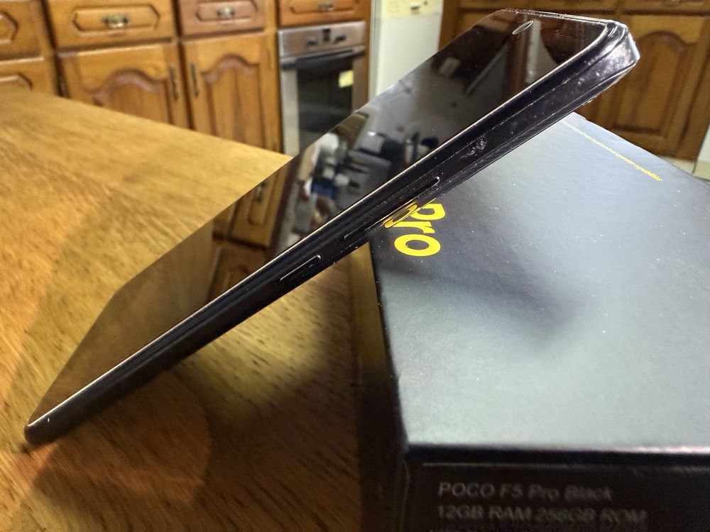 Xiaomi Poco F5 Pro