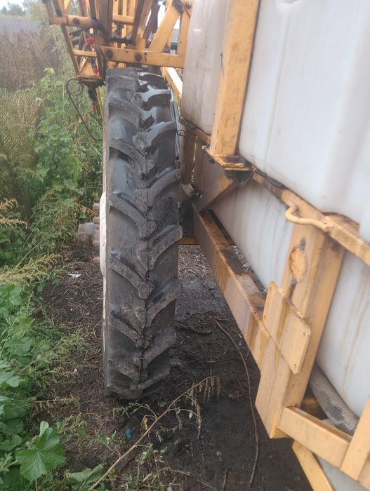 Продам оприскувач Богуслав 3000-22 м