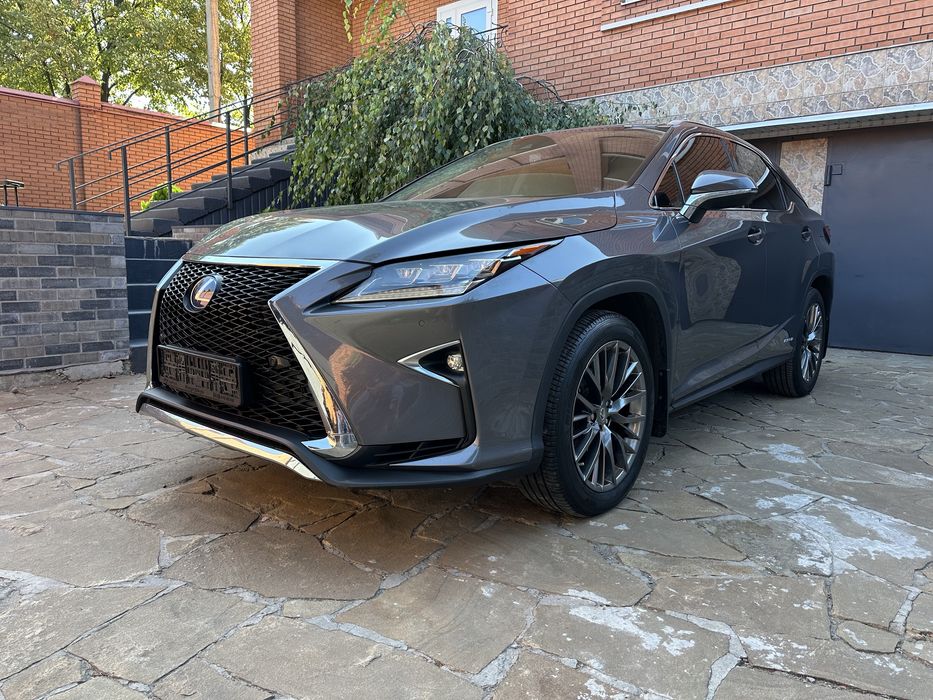 Продам свій Лексус RX 450h CVT (308 к.с.) AWD в відмінному стані !