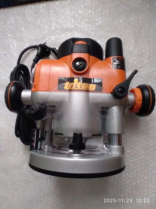 TRITON TRA001 фрезер CMT 7E