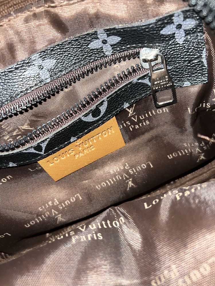 Чоловіча сумка через плече Louis Vuitton