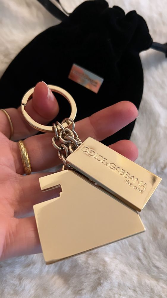 Porta-chaves chaveiro dourado Dolce&Gabbana The One