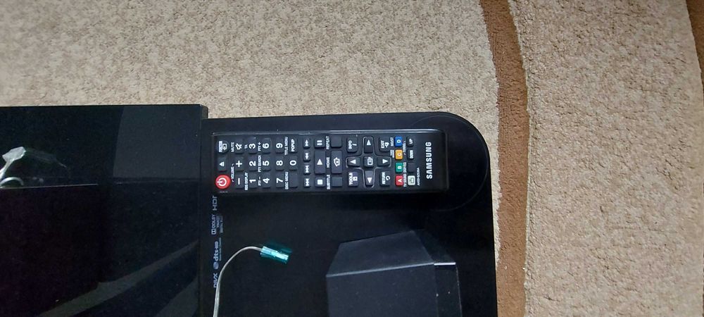 Kino domowe SAMSUNG HT-J4550 Blu-ray 3D