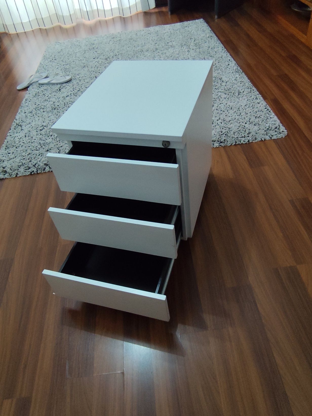 Mesa de cabeceira
