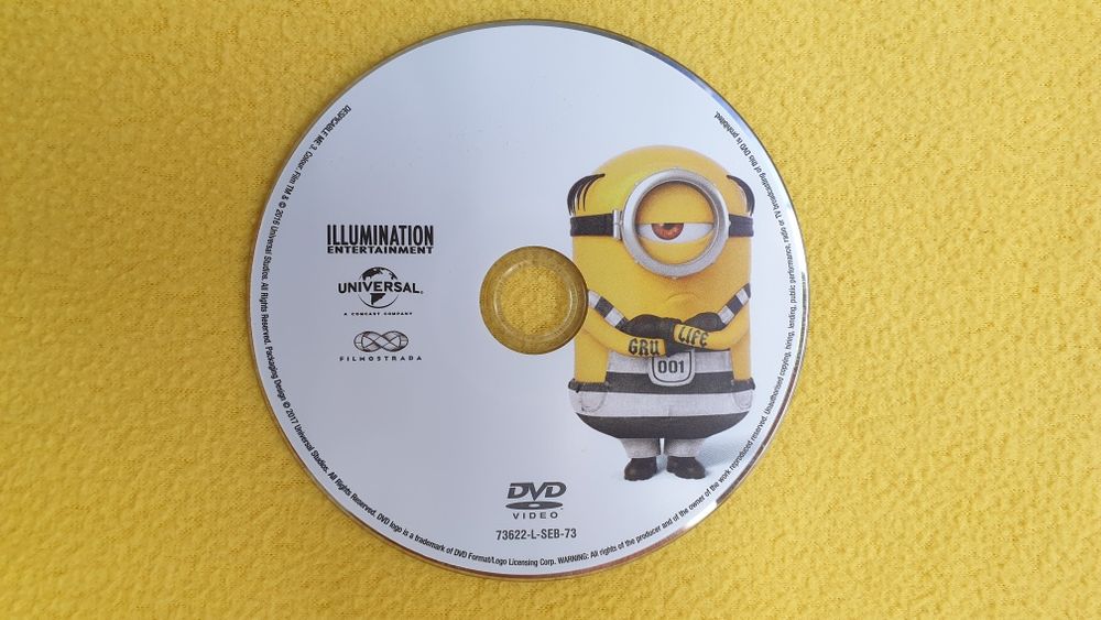 Zestaw Minionki nowa maskotka pluszak koszulka t-shirt  DVD