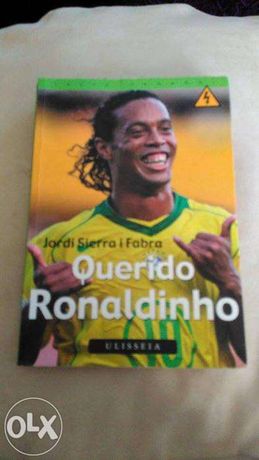 Livro "Querido Ronaldinho"
