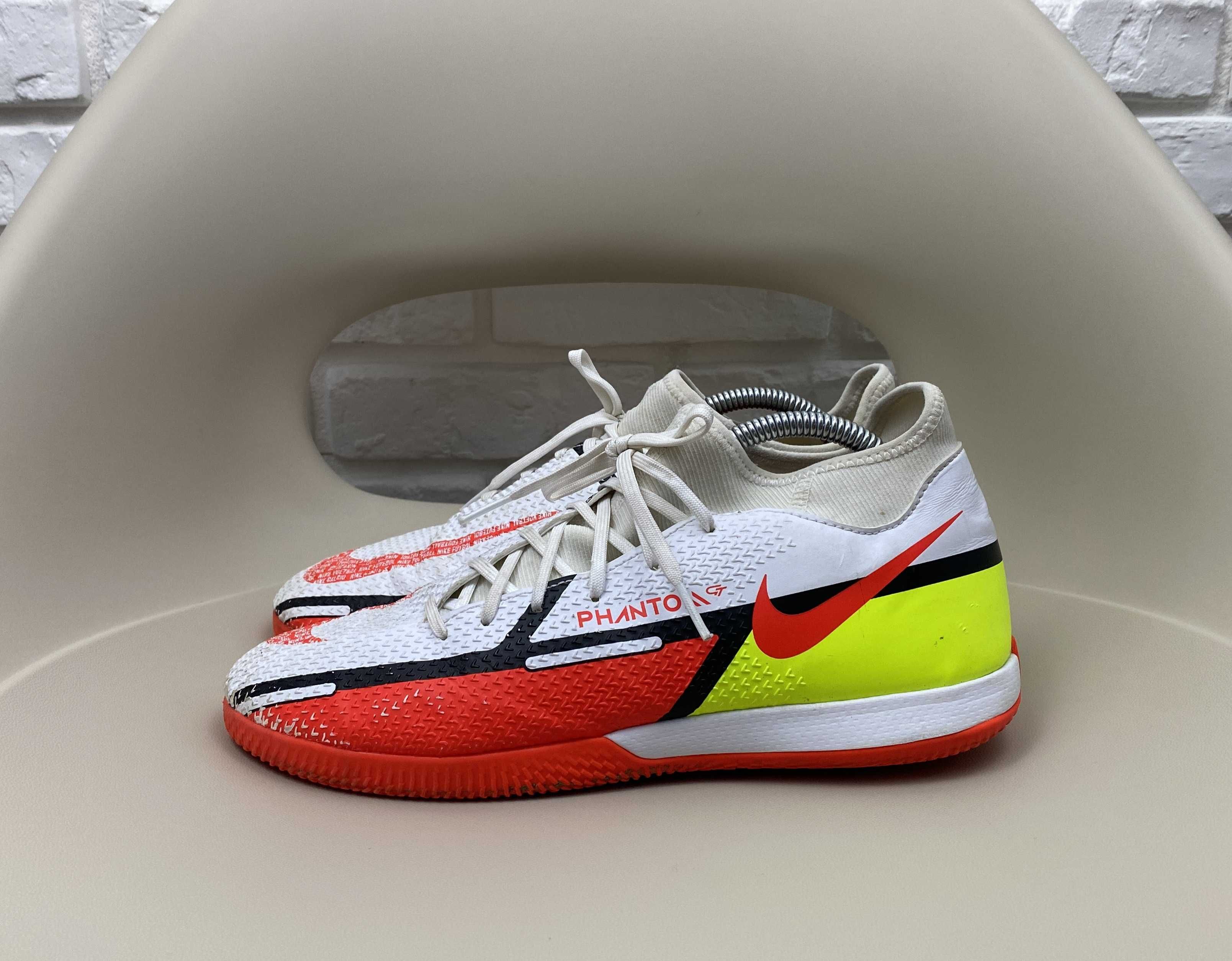 Buty Piłkarskie Męskie Halówki Nike Phantom GT Academy Futsal 41