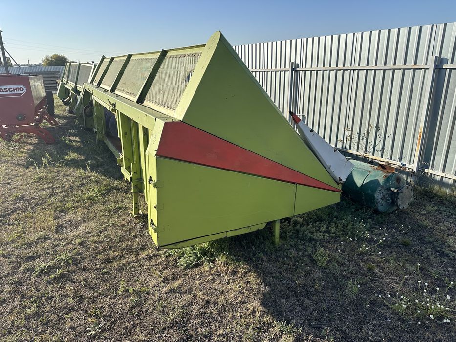 Комбайн Claas MEGA 208