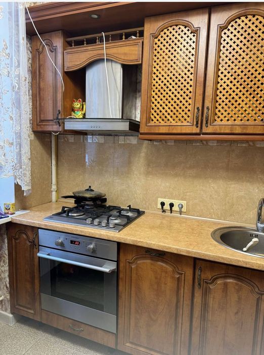 Кухня в гарному стані ( мдф)