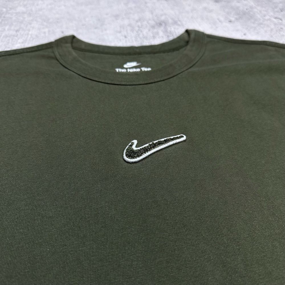 Плотная хаки футболка Nike Swoosh FV7726-325 размер XXL