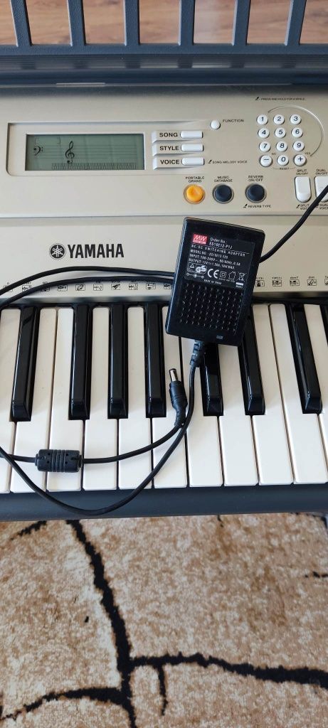 Keyboard Yamaha psr e313