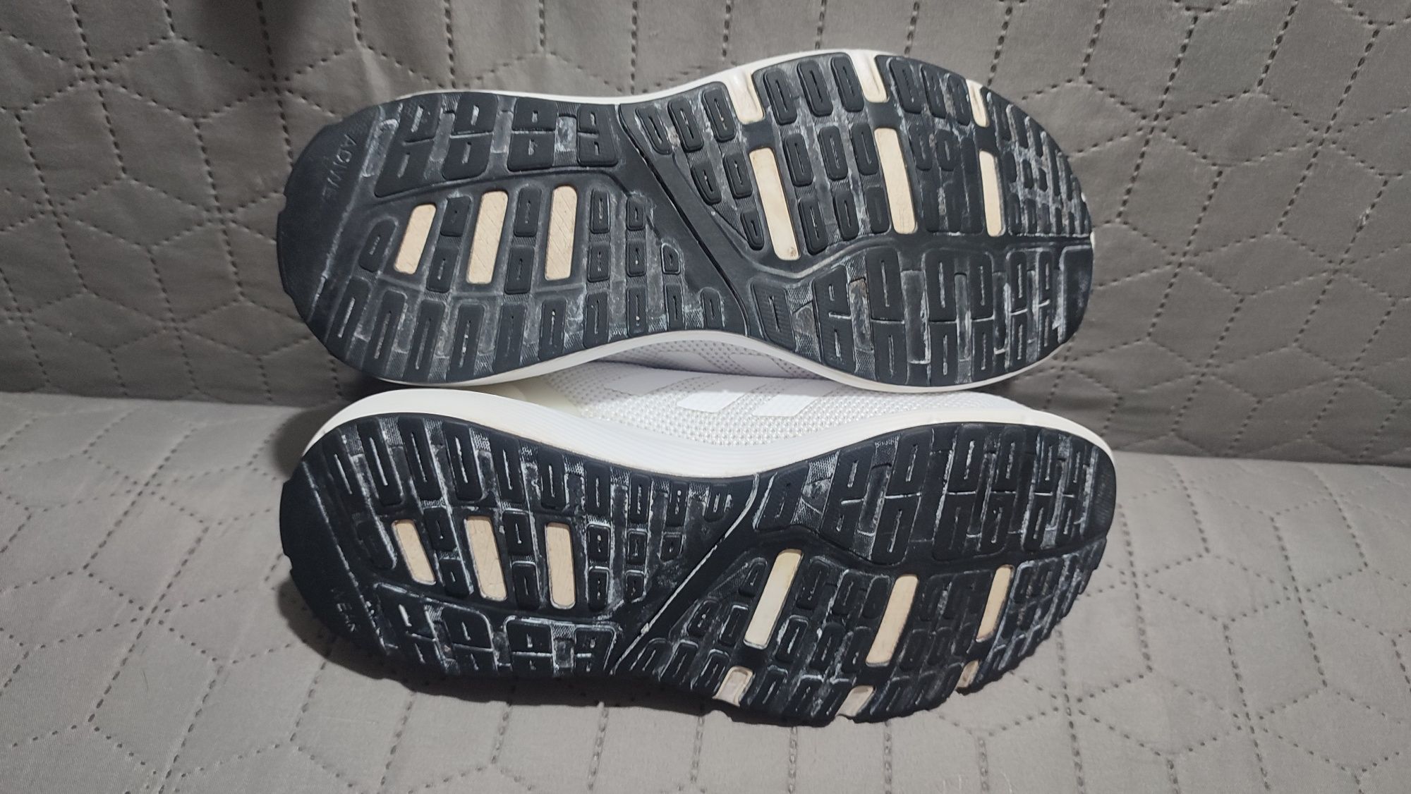 Кросівки Adidas COSMIC 2, 36,5 р., 22,5-23,5 см