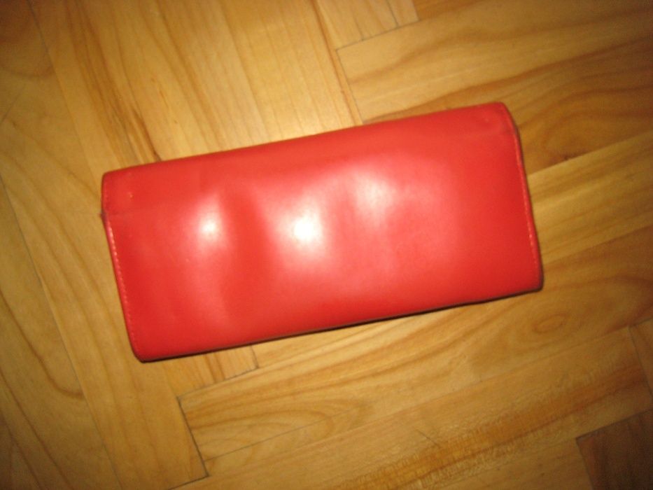 czerwony portfel duży