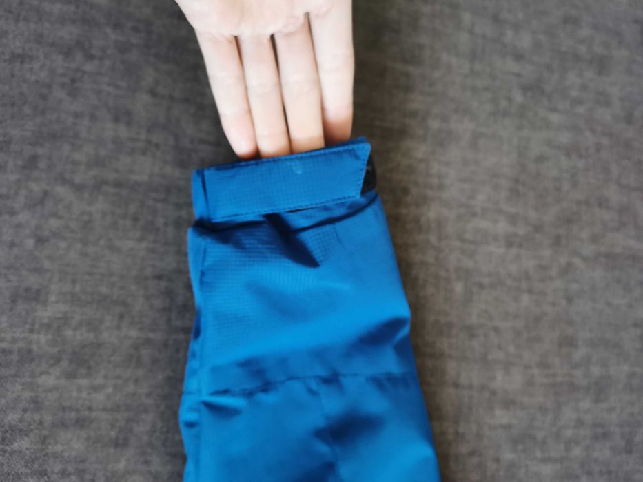 Продам вітрівку для підлітка