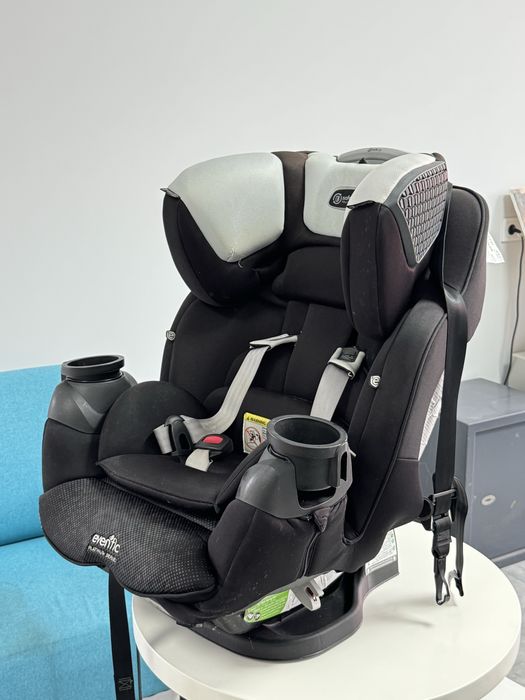 Автокрісло Evenflo SafeMax platinum